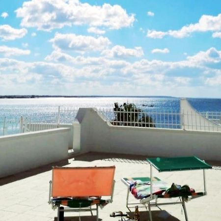 Porto Cesareo Appartamento Panoramico Fronte Mare Con Parcheggio Coperto Torre Lapillo Exterior foto
