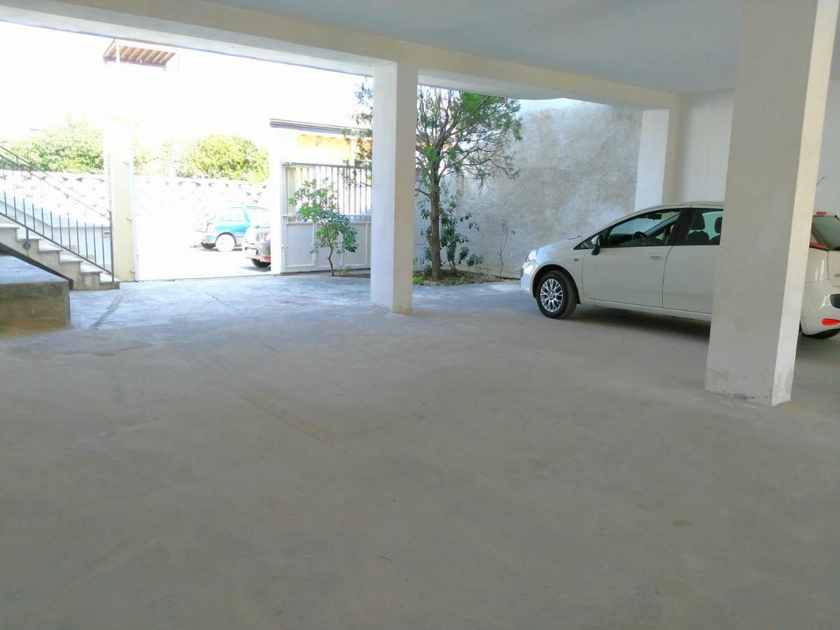 Porto Cesareo Appartamento Panoramico Fronte Mare Con Parcheggio Coperto Torre Lapillo Exterior foto