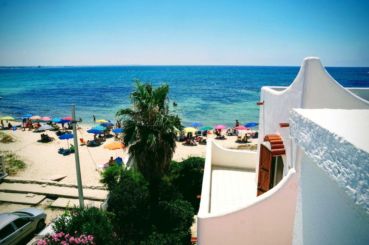 Porto Cesareo Appartamento Panoramico Fronte Mare Con Parcheggio Coperto Torre Lapillo Exterior foto